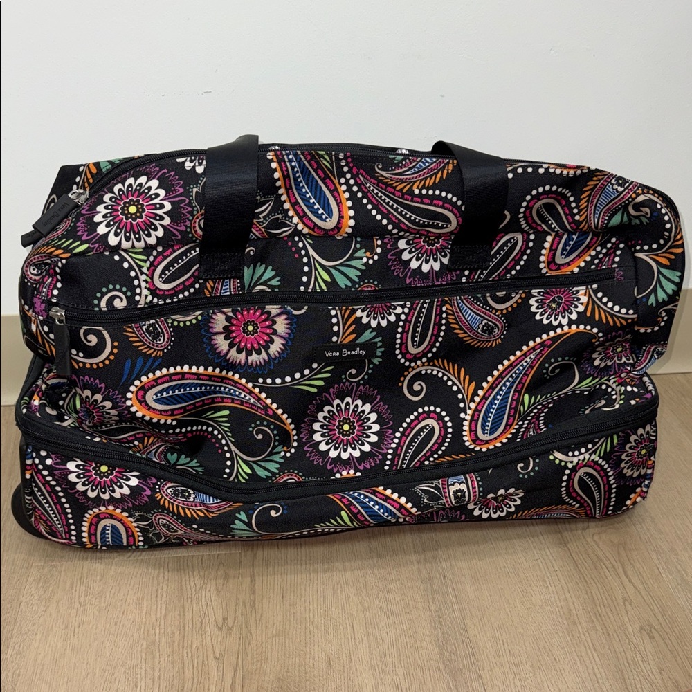 Vera Bradley BANDANA SWIRL 22" WHEELED ROLLING DUFFLE CARRY ON TRAVEL BAG